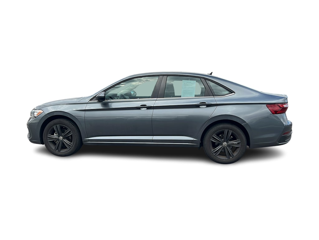 Thumbnail: 2022 Volkswagen Jetta - 3