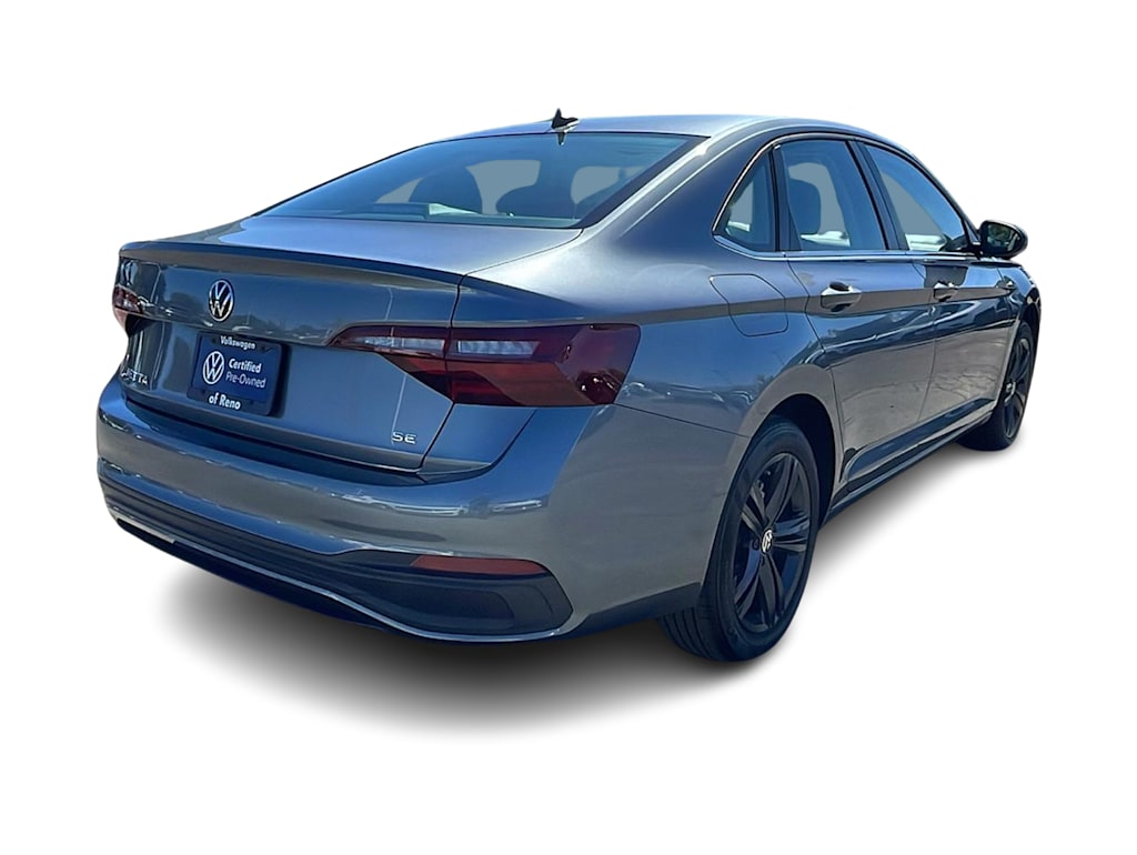 Thumbnail: 2022 Volkswagen Jetta - 22