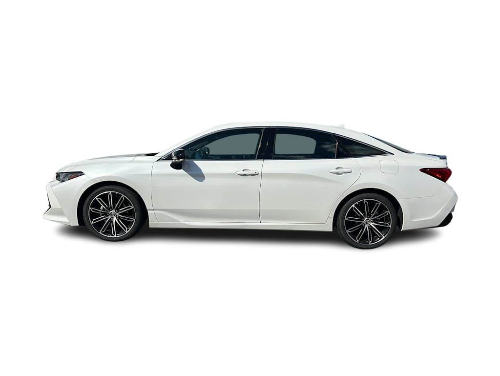 Thumbnail: 2020 Toyota Avalon - 3