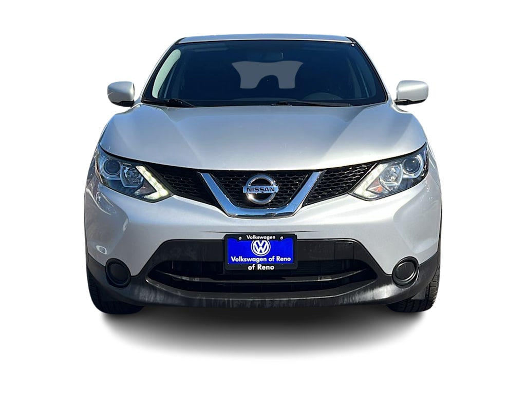 Thumbnail: 2017 Nissan Rogue Sport - 6