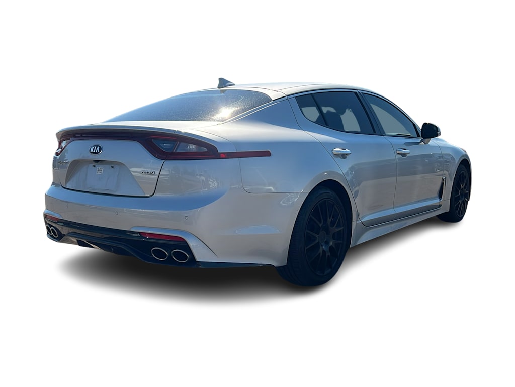 Thumbnail: 2018 Kia Stinger - 10