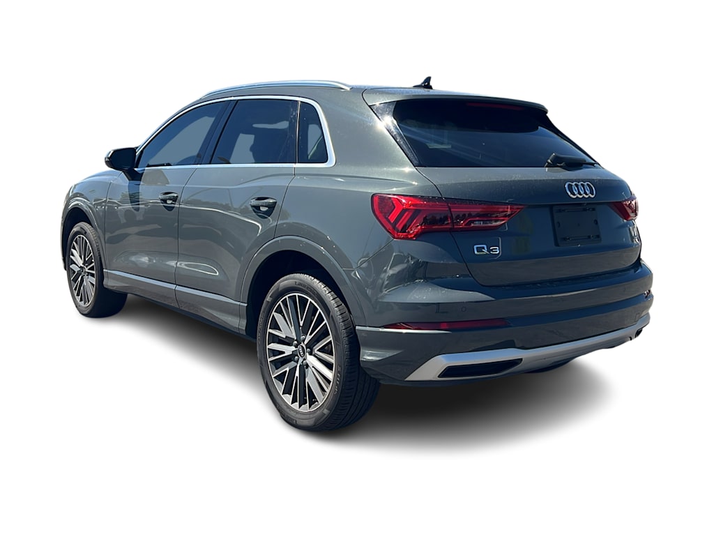 Thumbnail: 2022 Audi Q3 - 4