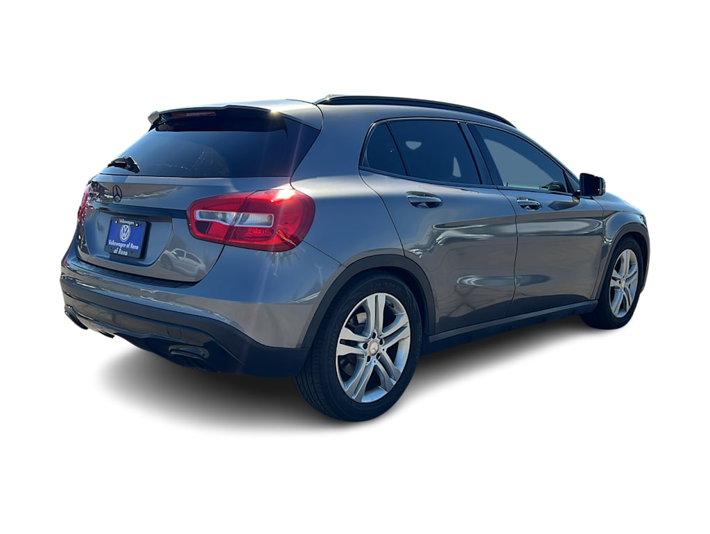 Thumbnail: 2015 Mercedes-Benz GLA - 10