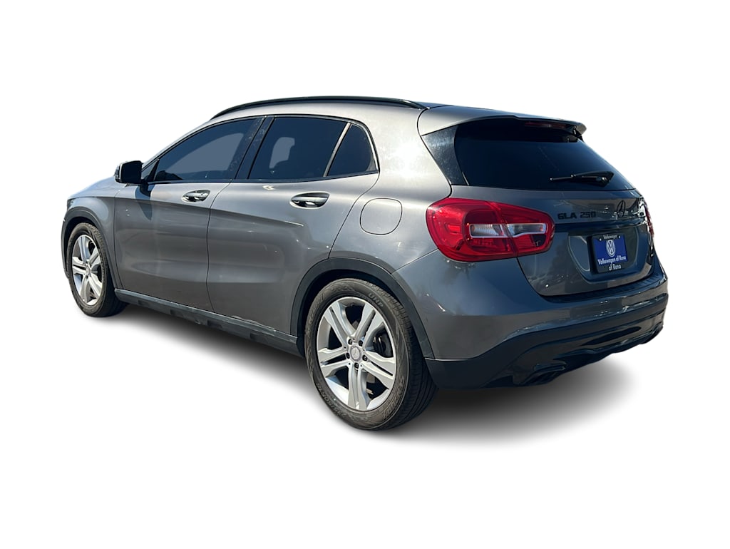 Thumbnail: 2015 Mercedes-Benz GLA - 4