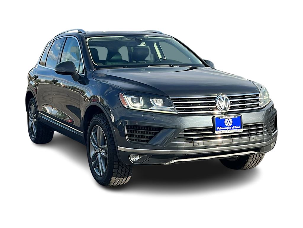 Thumbnail: 2016 Volkswagen Touareg - 18