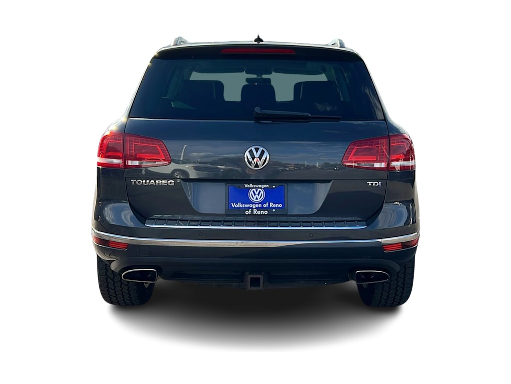 Thumbnail: 2016 Volkswagen Touareg - 5