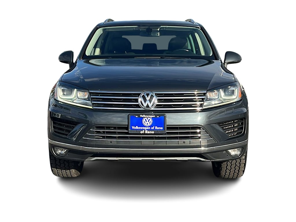 Thumbnail: 2016 Volkswagen Touareg - 6