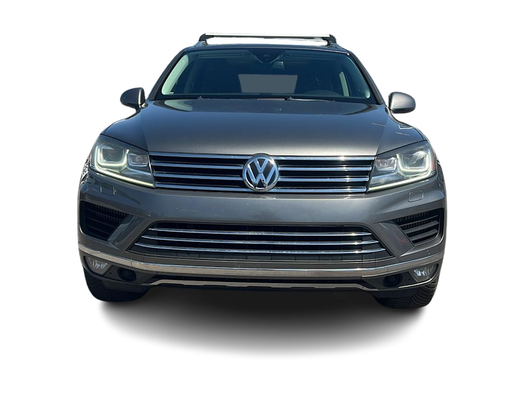 Thumbnail: 2016 Volkswagen Touareg - 6