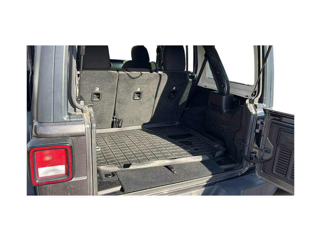 Thumbnail: 2019 Jeep Wrangler - 17