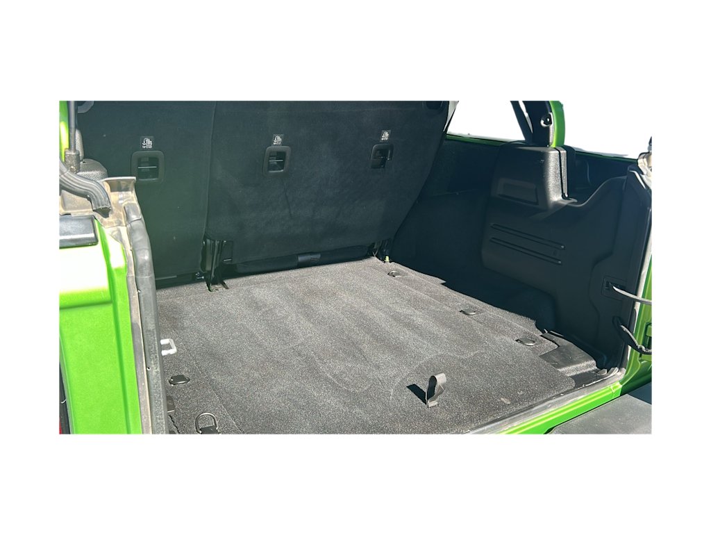 Thumbnail: 2018 Jeep Wrangler - 13