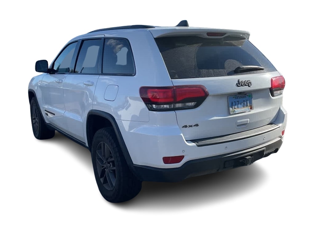 Thumbnail: 2016 Jeep Grand Cherokee - 3