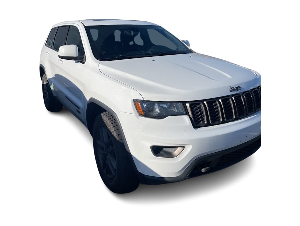 Thumbnail: 2016 Jeep Grand Cherokee - 12