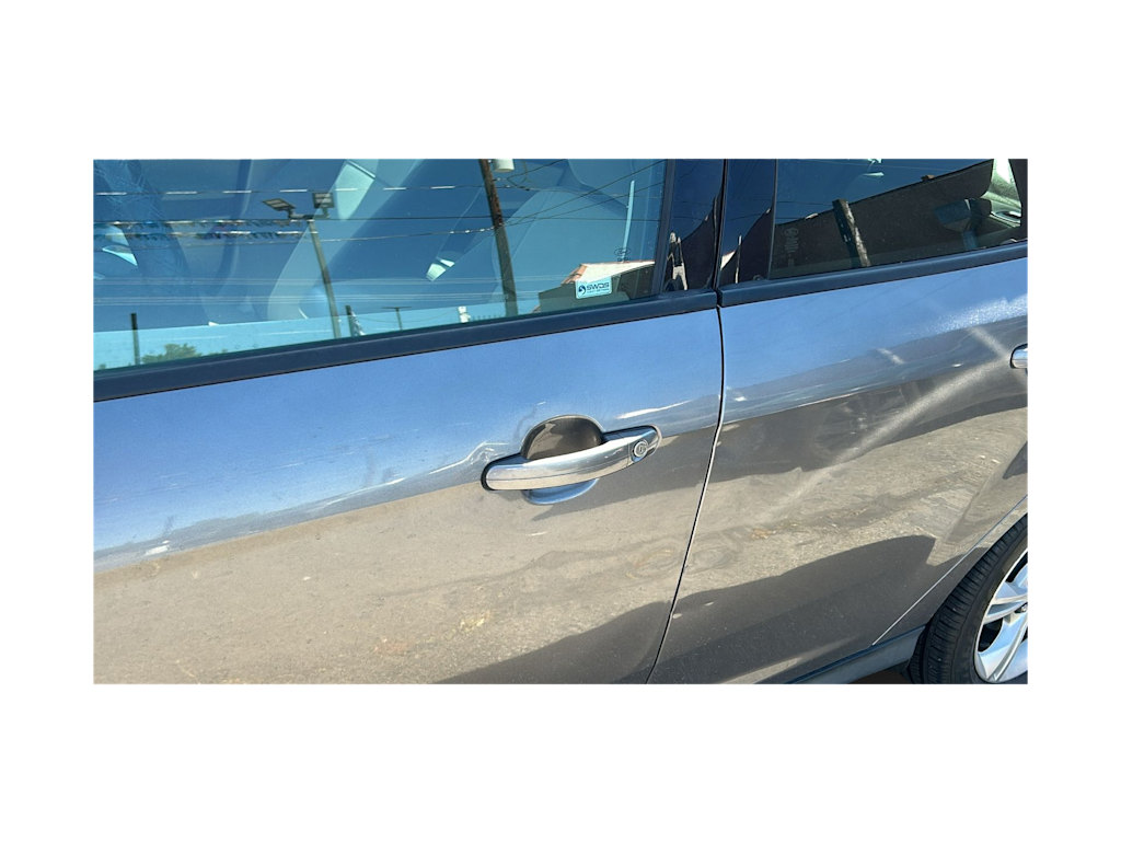 Thumbnail: 2014 Ford Focus - 15