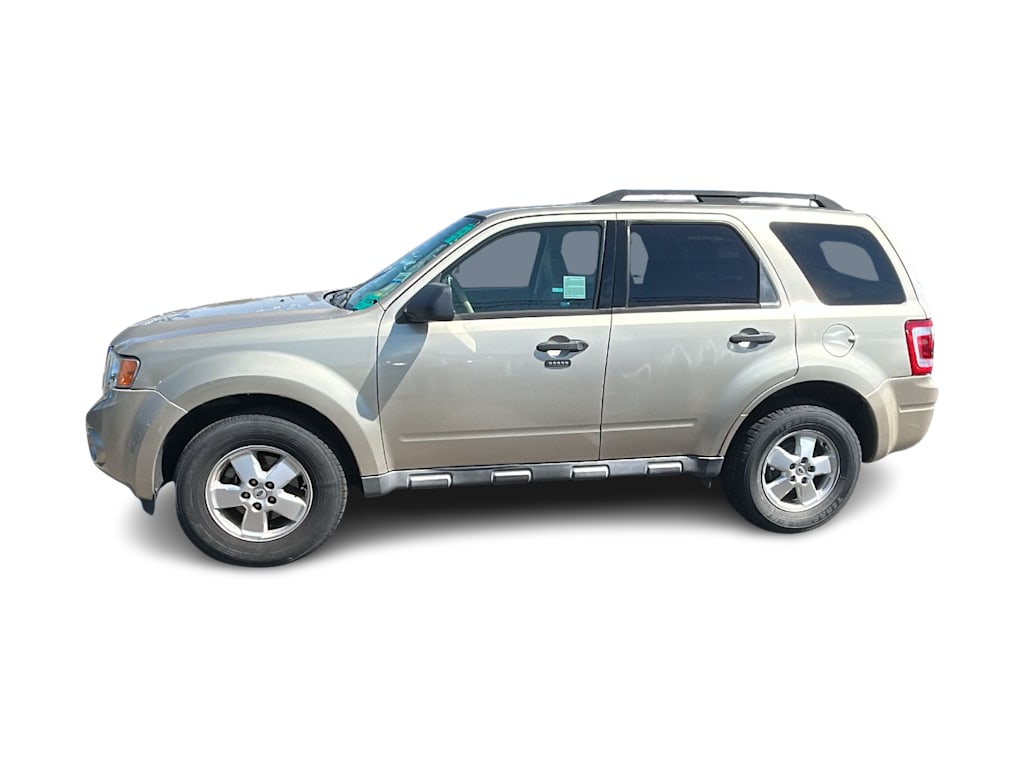 Thumbnail: 2012 Ford Escape - 3