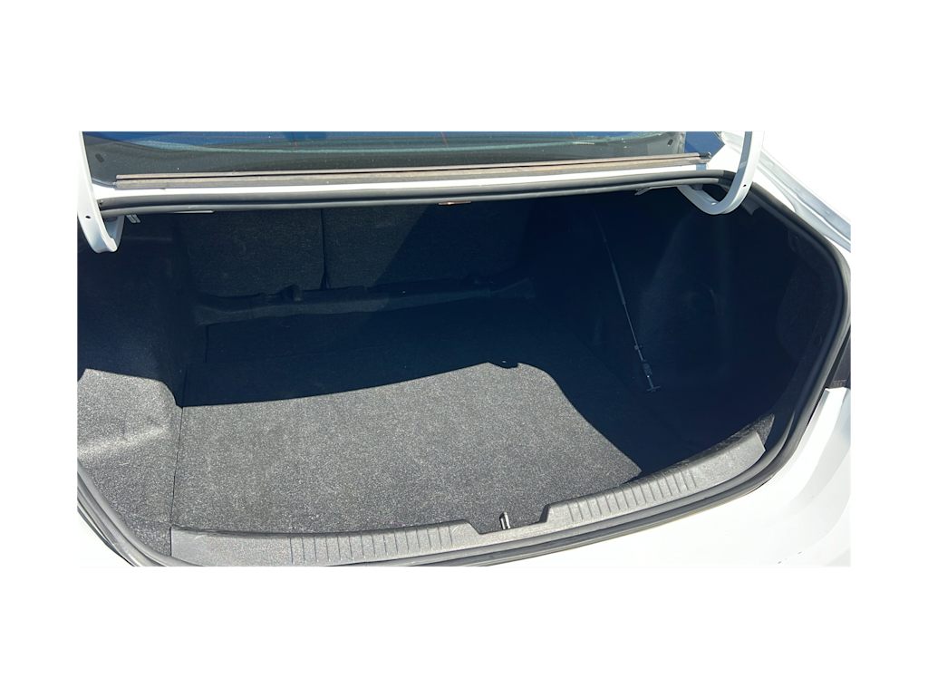 Thumbnail: 2023 Chevrolet Malibu - 17