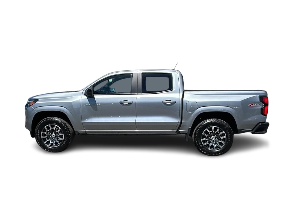 Thumbnail: 2024 Chevrolet Colorado - 3