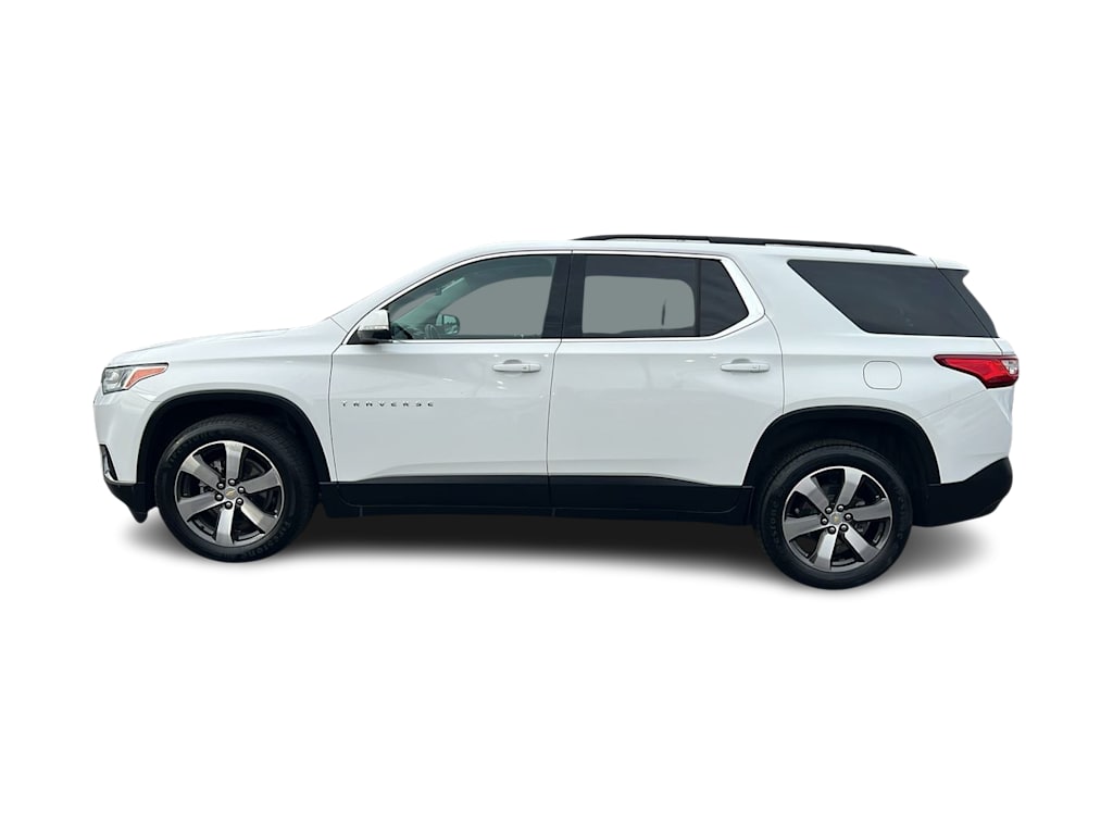 Thumbnail: 2021 Chevrolet Traverse - 3