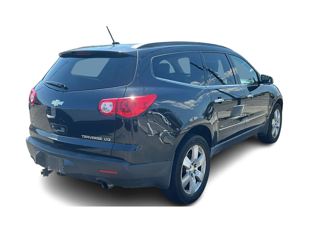 Thumbnail: 2012 Chevrolet Traverse - 16