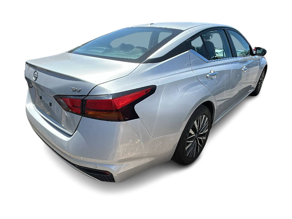 Thumbnail: 2024 Nissan Altima - 18