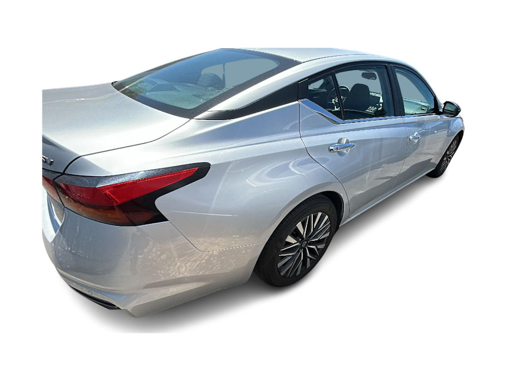 Thumbnail: 2024 Nissan Altima - 19