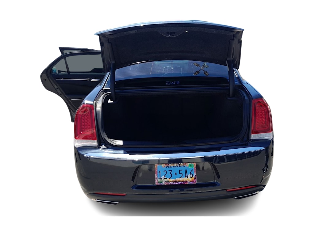 Thumbnail: 2019 Chrysler 300 - 13