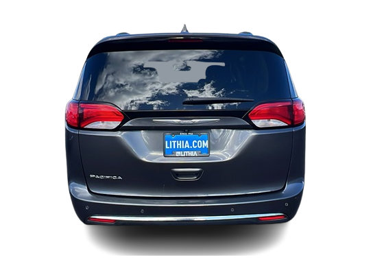 2018 Chrysler Pacifica Touring L 5