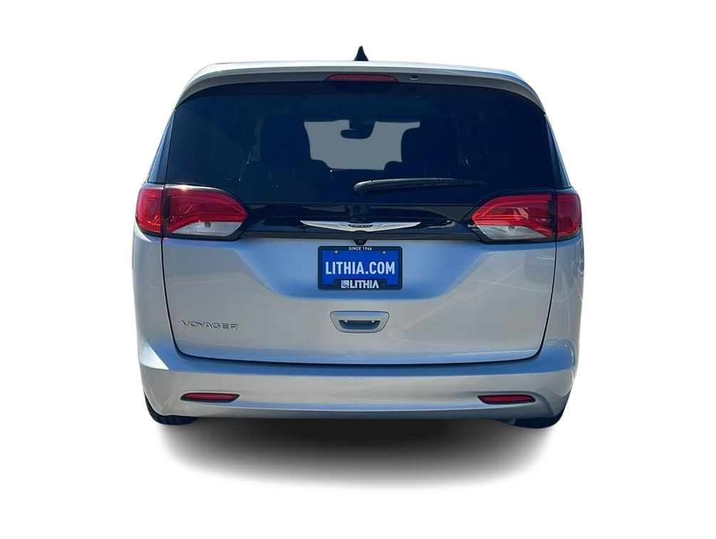 Thumbnail: 2023 Chrysler Voyager - 5