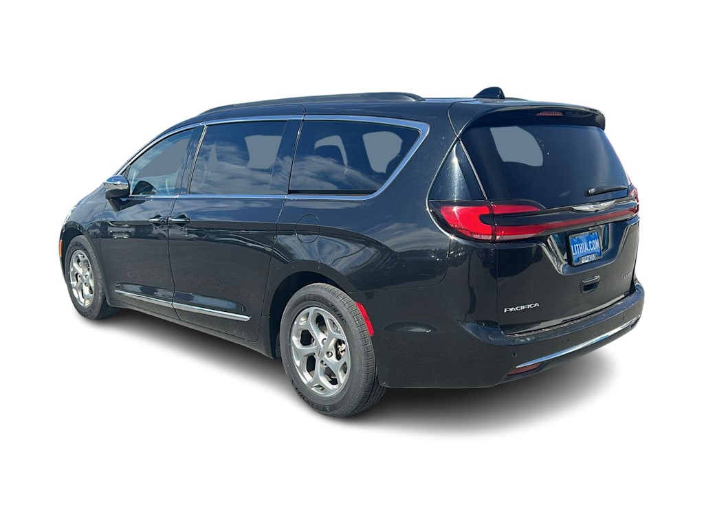 Thumbnail: 2023 Chrysler Pacifica - 3