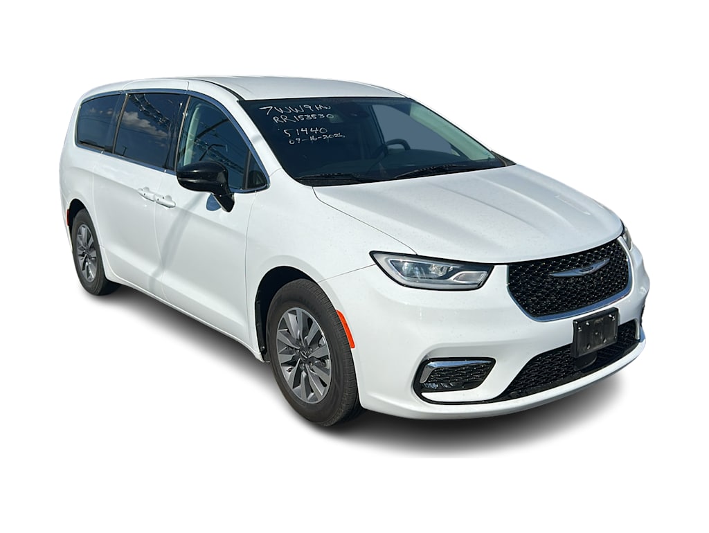 Thumbnail: 2024 Chrysler Pacifica - 12