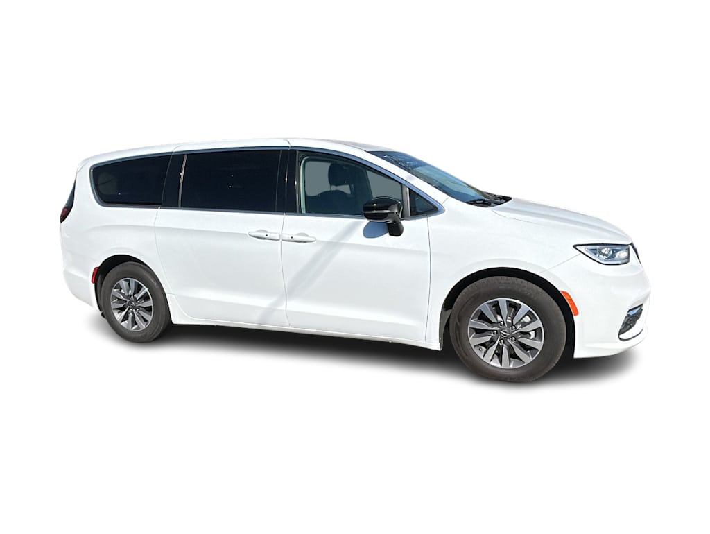 Thumbnail: 2024 Chrysler Pacifica - 13