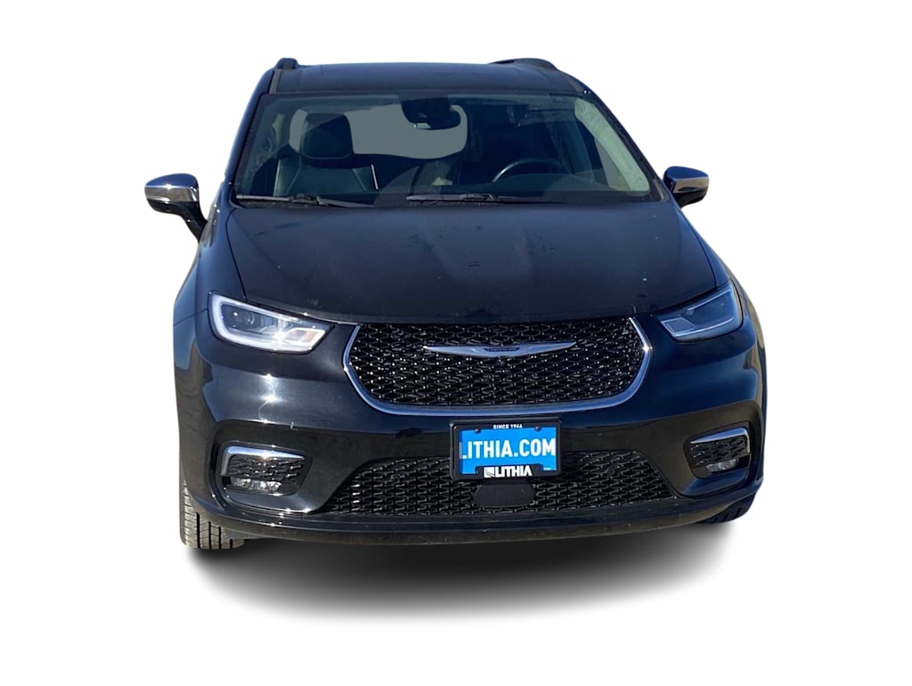 Thumbnail: 2023 Chrysler Pacifica - 17