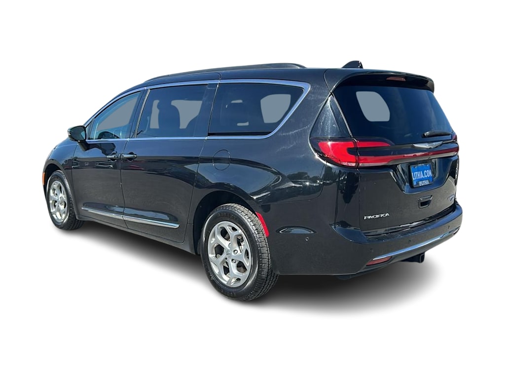 Thumbnail: 2023 Chrysler Pacifica - 4