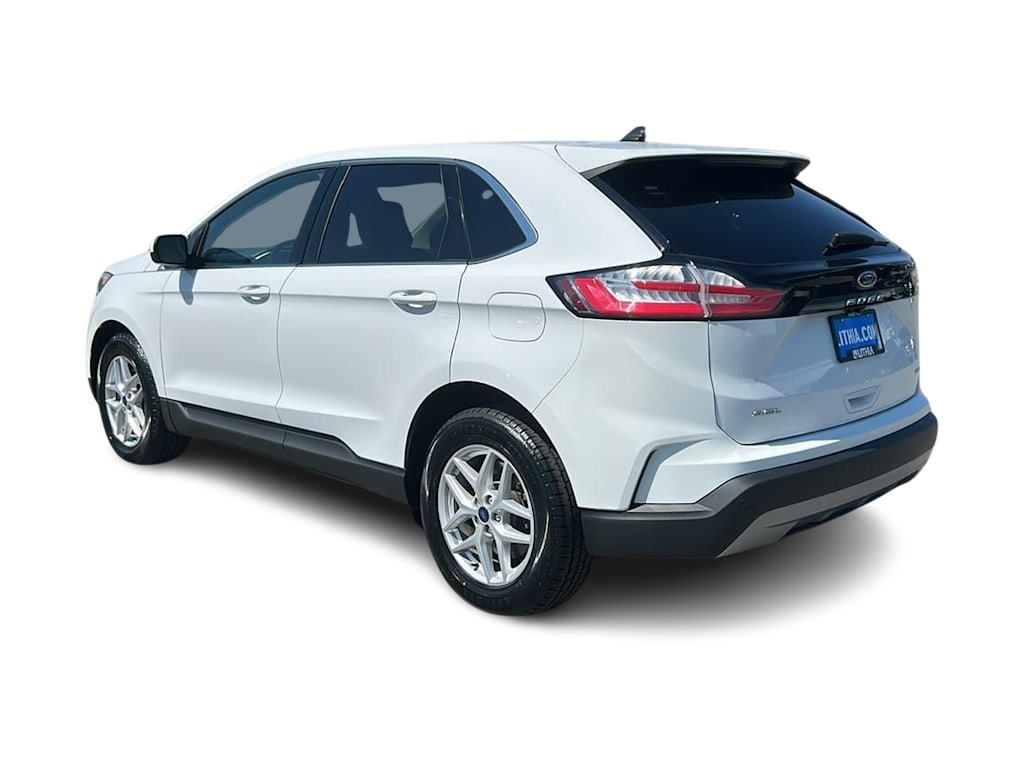Thumbnail: 2021 Ford Edge - 4
