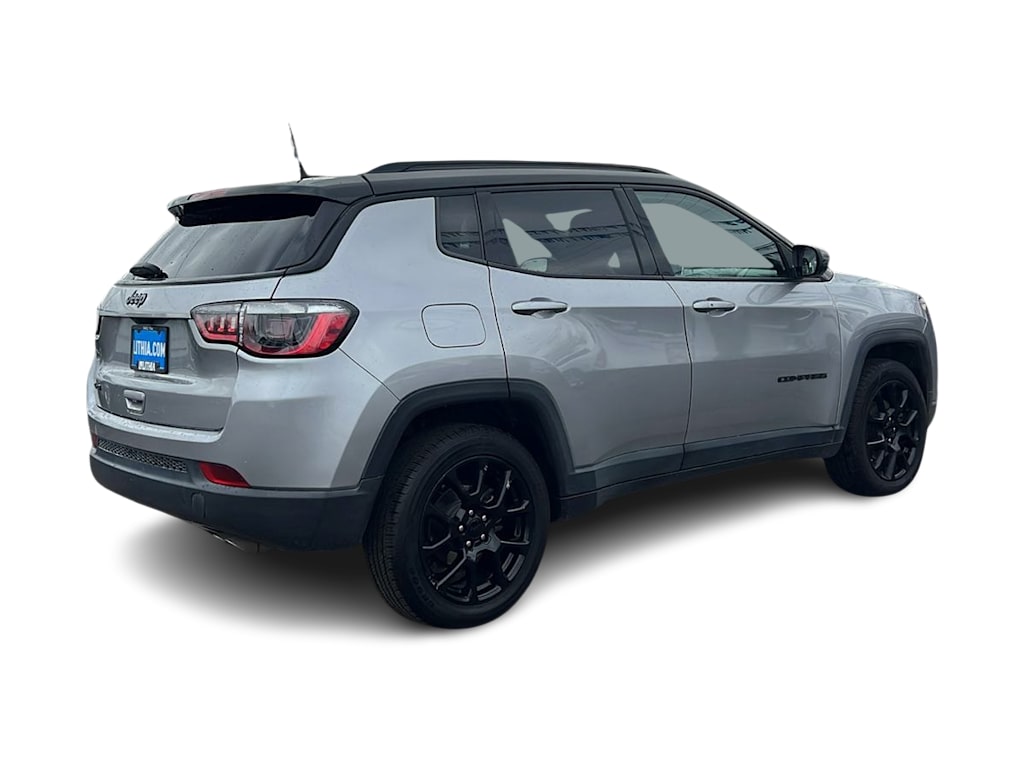 Thumbnail: 2022 Jeep Compass - 22