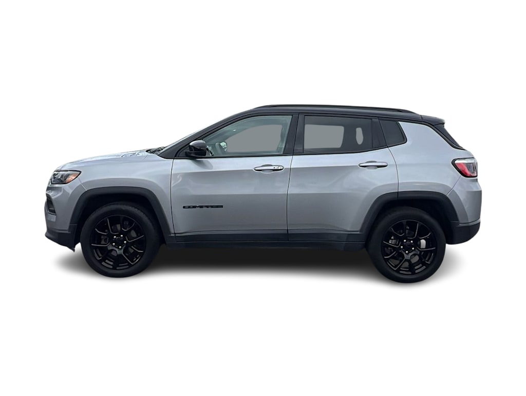 Thumbnail: 2022 Jeep Compass - 3
