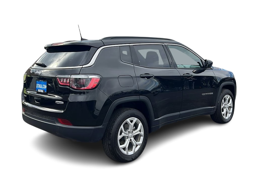 Thumbnail: 2024 Jeep Compass - 21