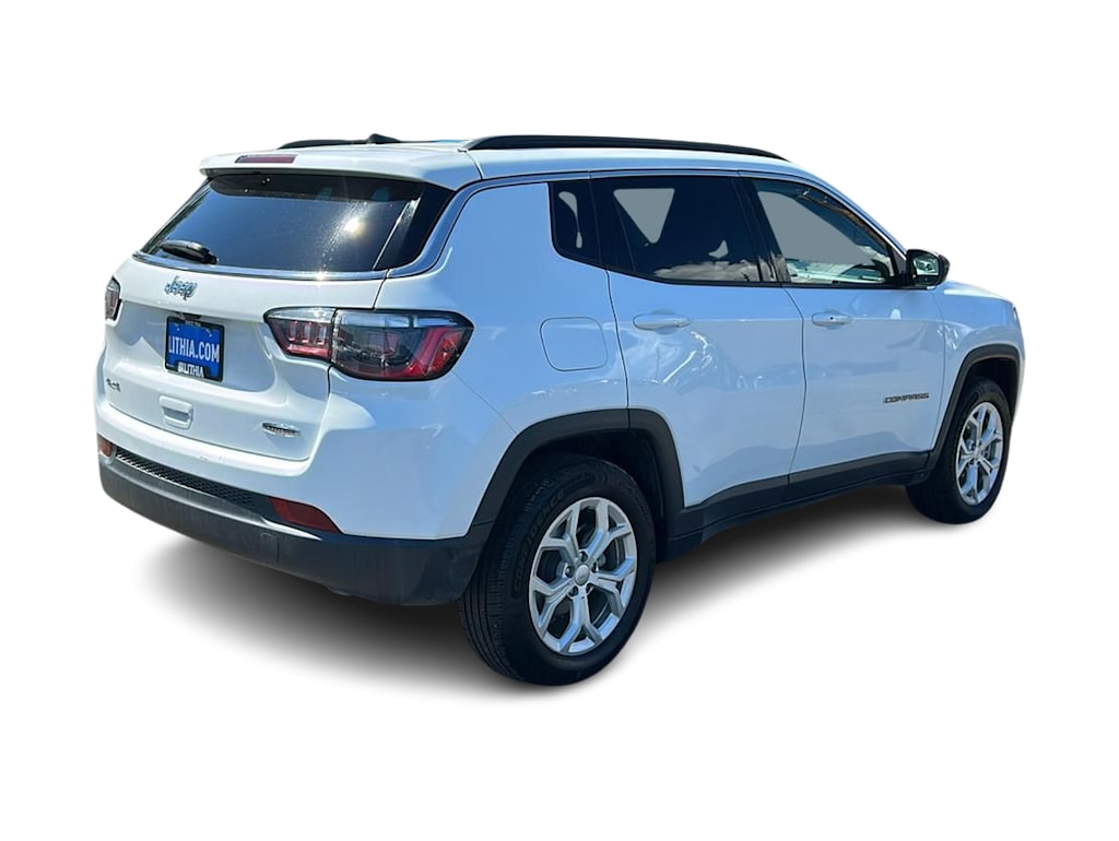 Thumbnail: 2024 Jeep Compass - 21
