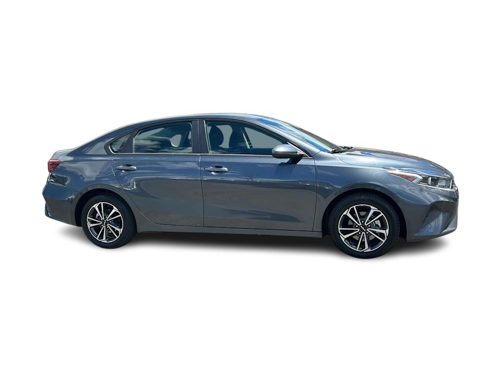 Thumbnail: 2024 Kia Forte - 20
