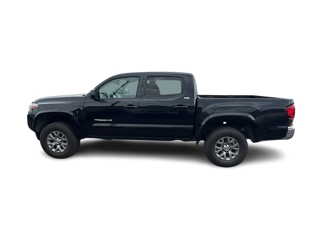Thumbnail: 2019 Toyota Tacoma - 3