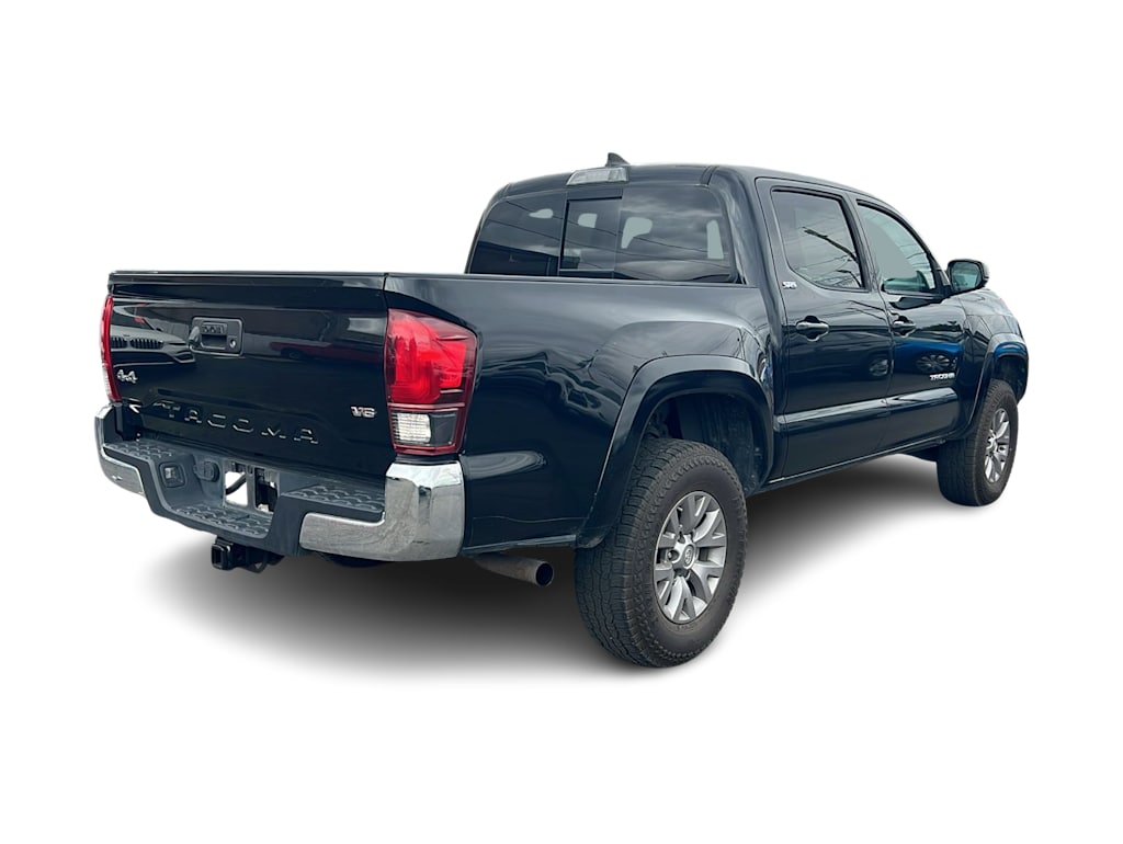 Thumbnail: 2019 Toyota Tacoma - 15