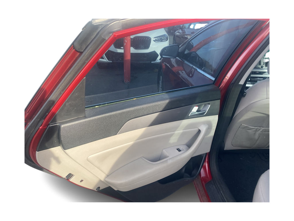 Thumbnail: 2015 Hyundai Sonata - 14