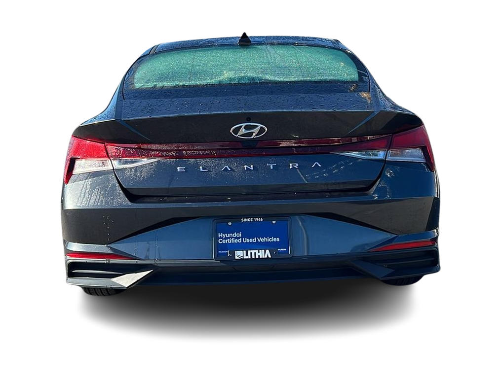 Thumbnail: 2022 Hyundai Elantra - 22