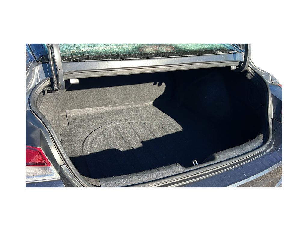 Thumbnail: 2022 Hyundai Elantra - 16