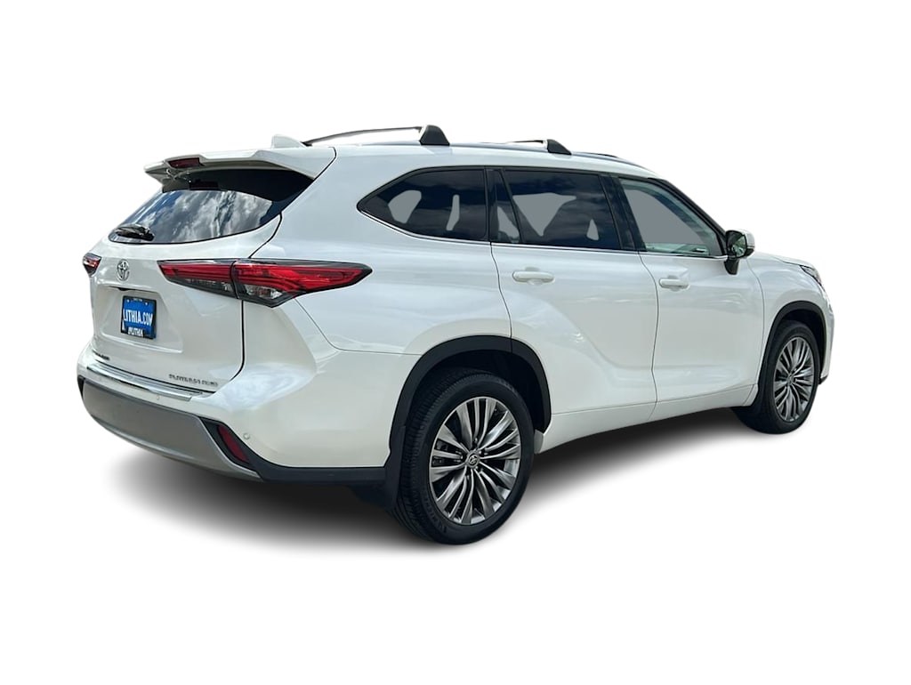 Thumbnail: 2021 Toyota Highlander - 23