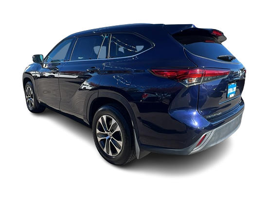 2022 Toyota Highlander XLE 4