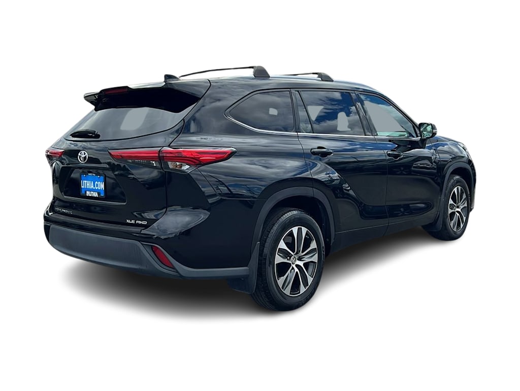 Thumbnail: 2021 Toyota Highlander - 23