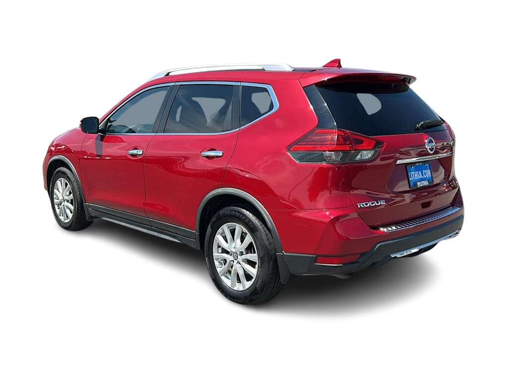 Thumbnail: 2017 Nissan Rogue - 4