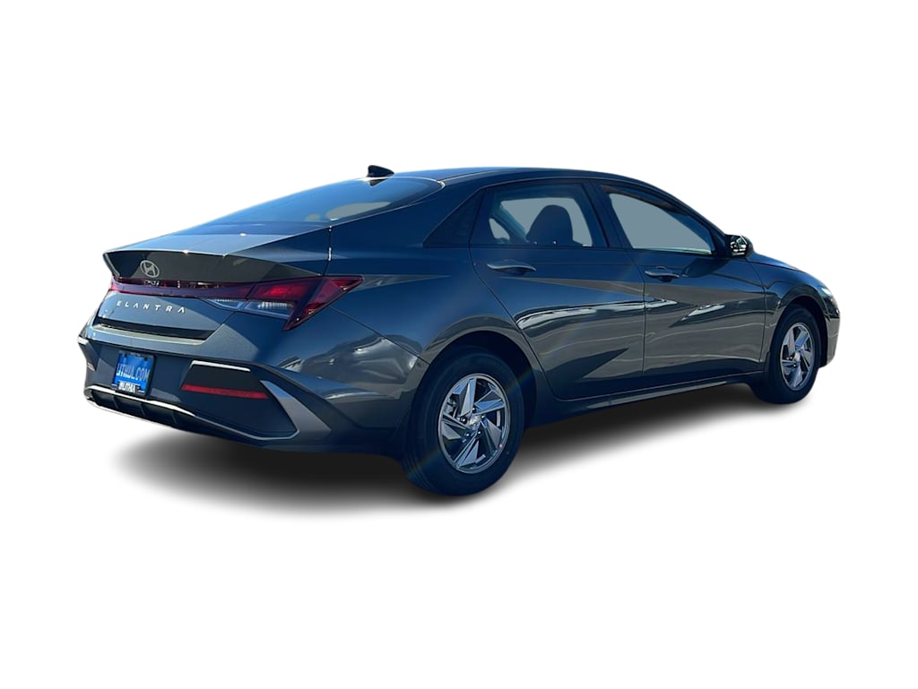 Thumbnail: 2026 Hyundai Elantra - 22