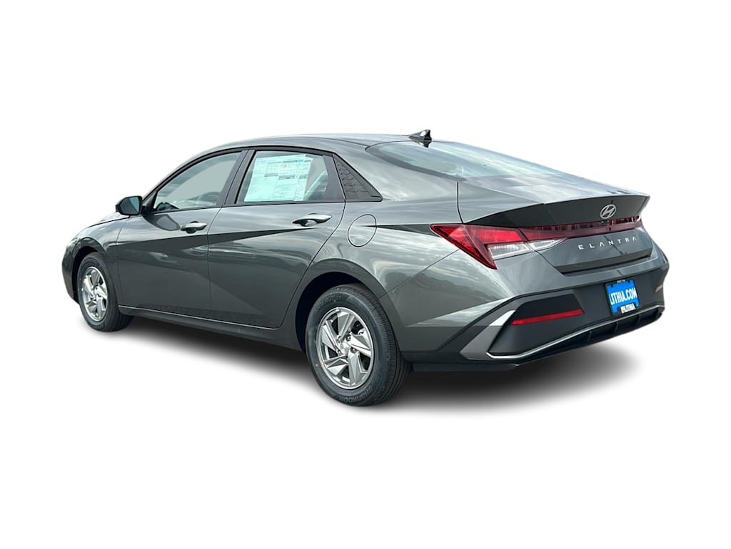 Thumbnail: 2026 Hyundai Elantra - 4