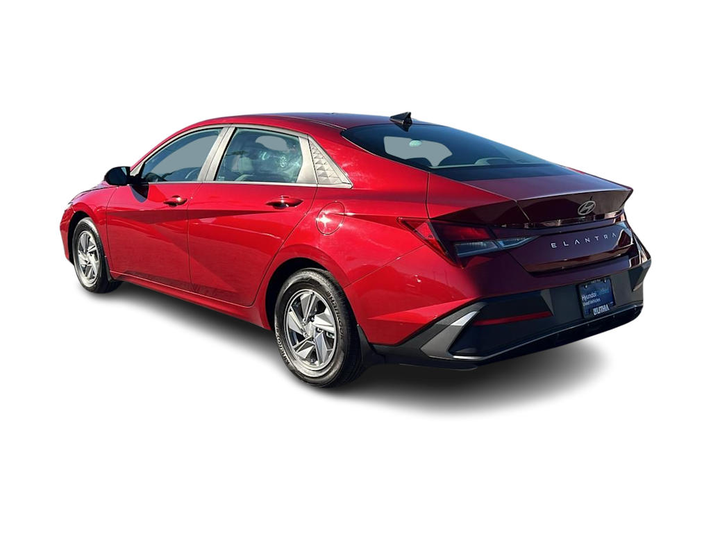 Thumbnail: 2024 Hyundai Elantra - 4